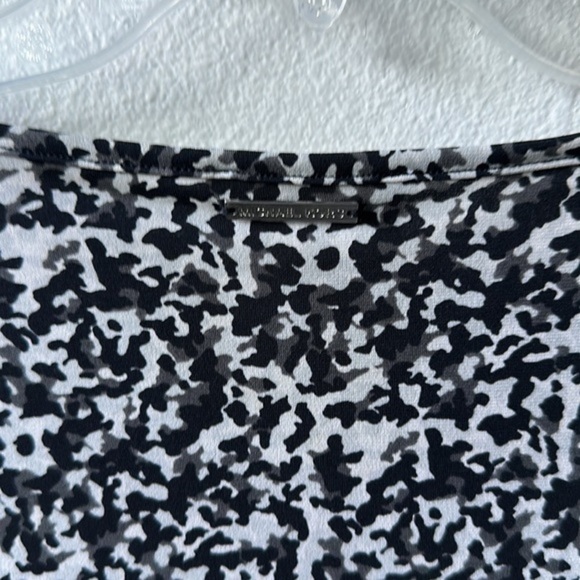 Michael Kors shirt women's size Large Balletcore black gray white - Picture 4 of 9